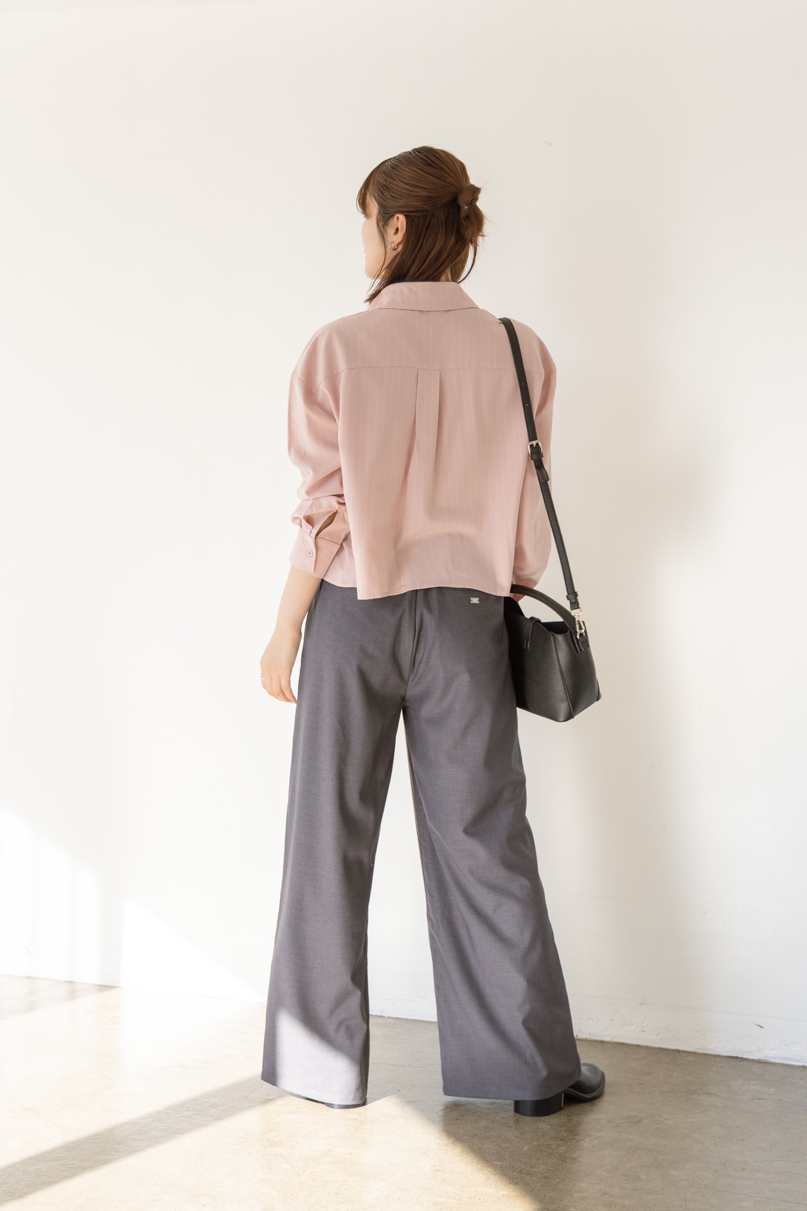 クロップドシャツ