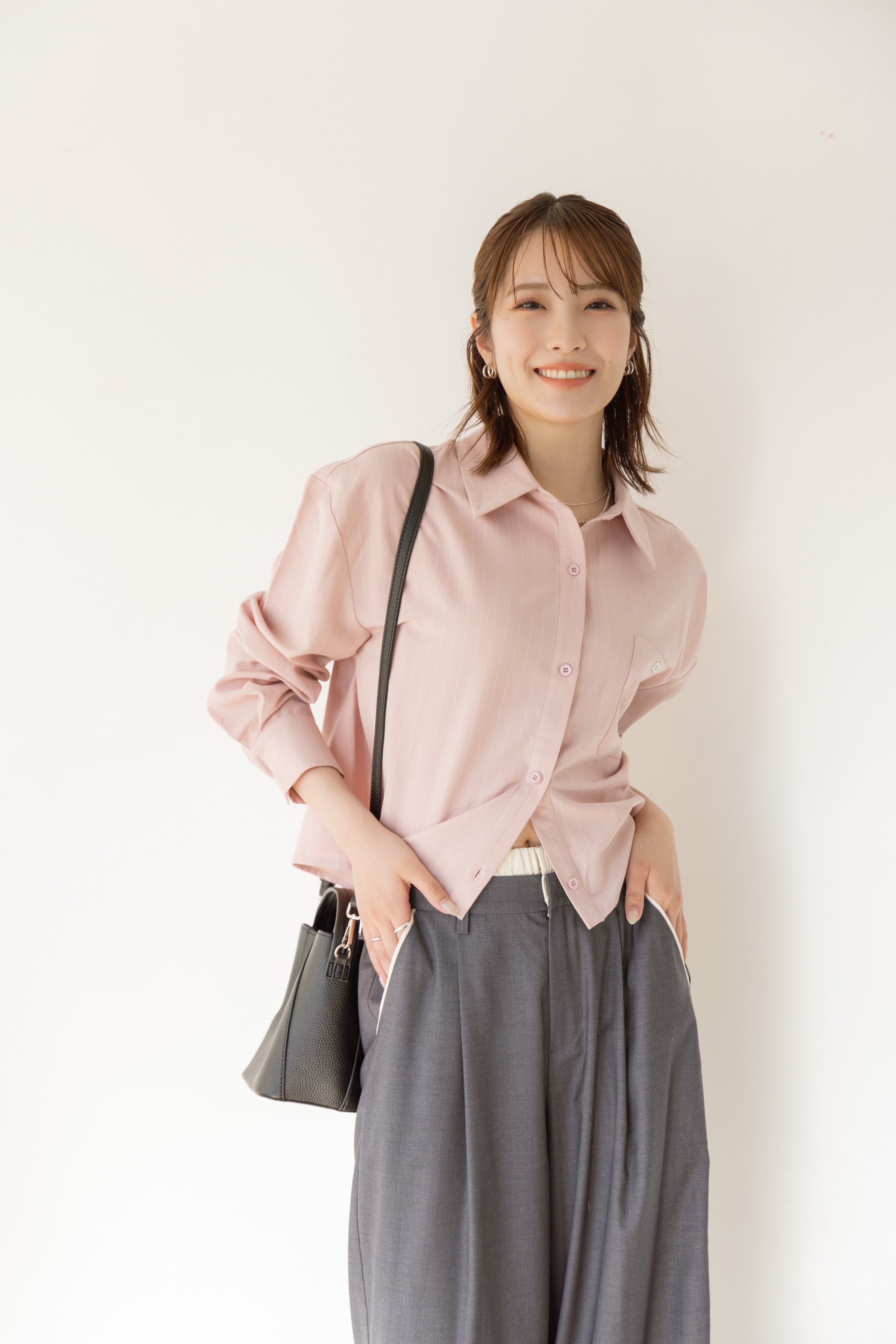 クロップドシャツ