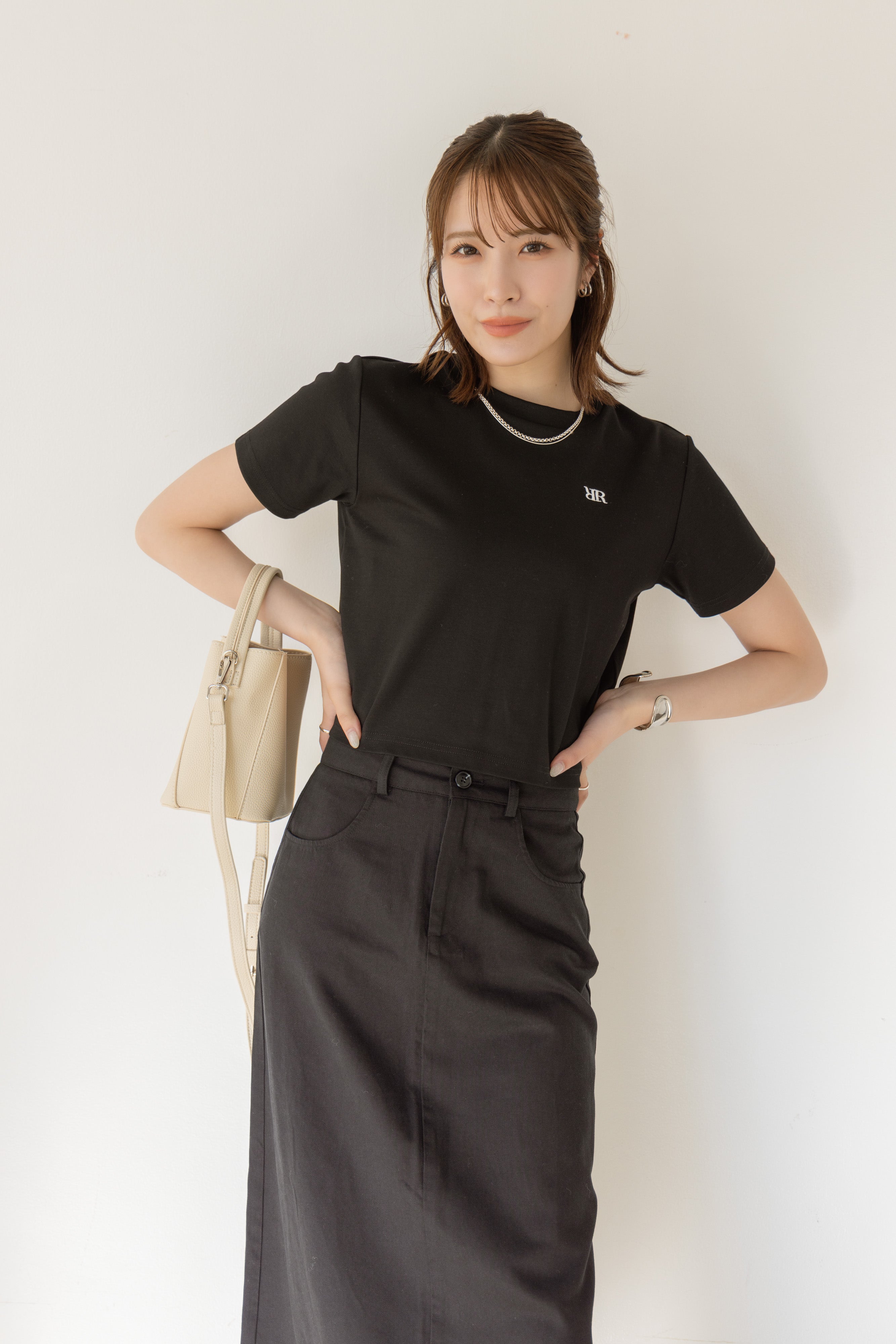 RNワンポイント刺繍クロップドＴシャツ
