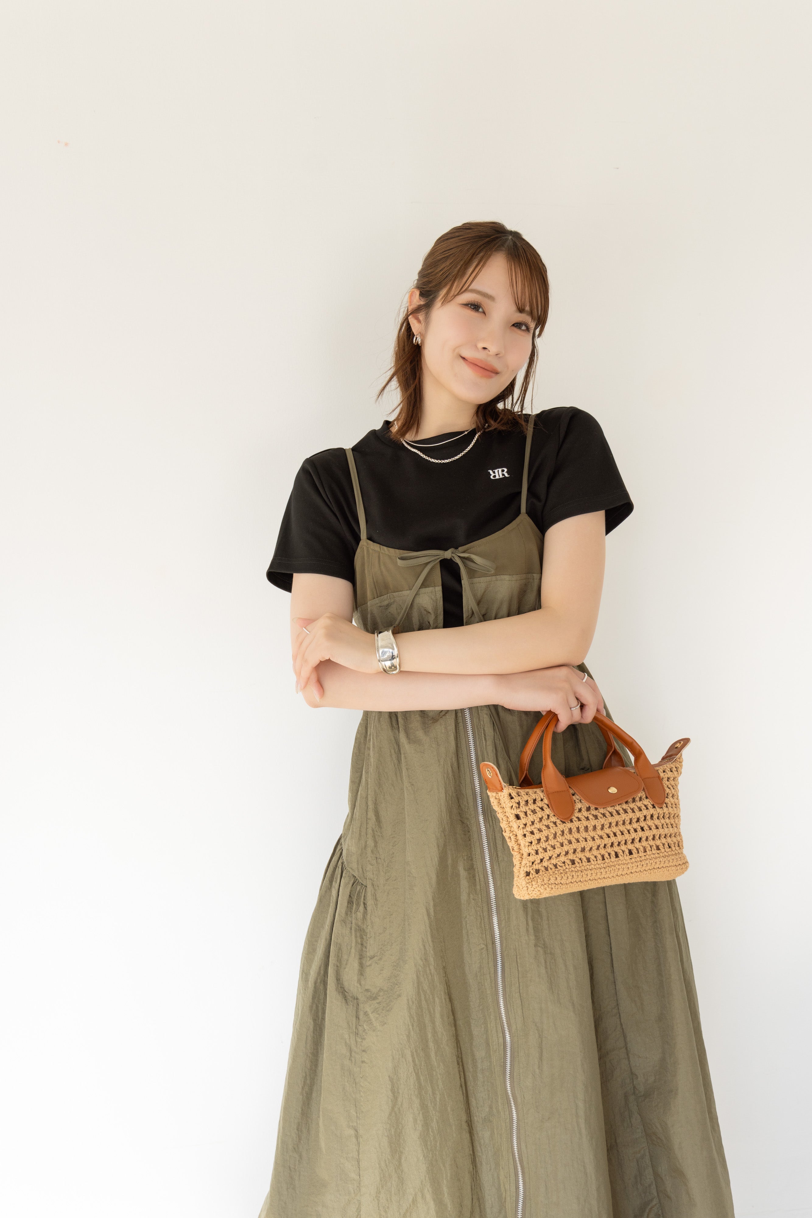 RNワンポイント刺繍クロップドＴシャツ