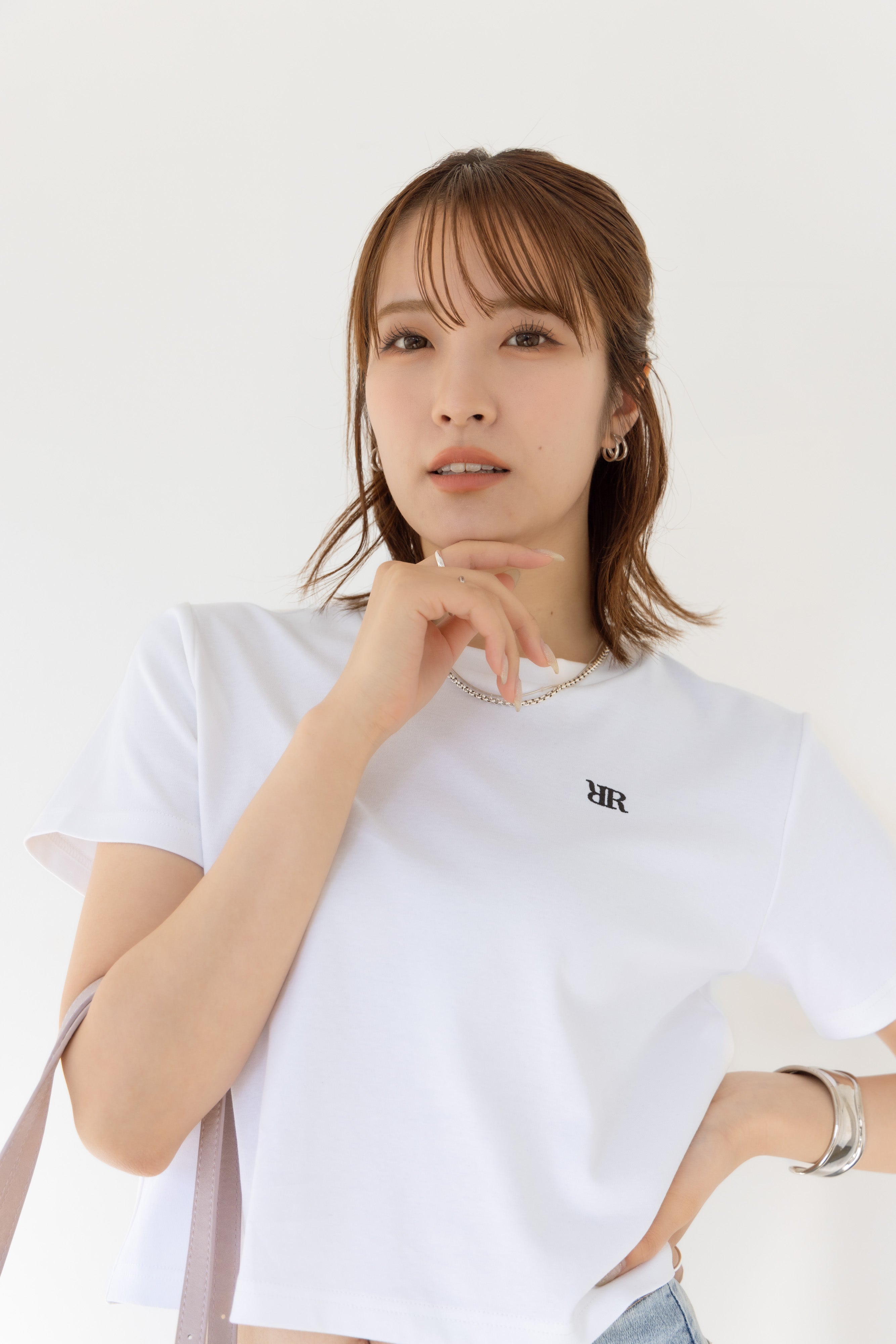 RNワンポイント刺繍クロップドＴシャツ