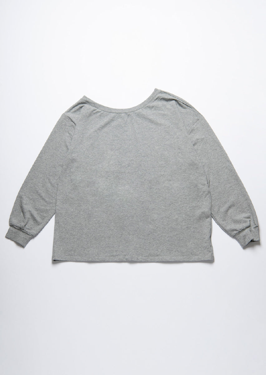 カットオフショルトップス