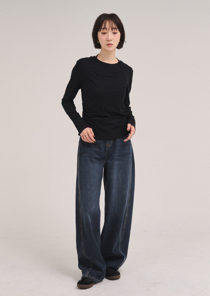 ホルターネックトップス