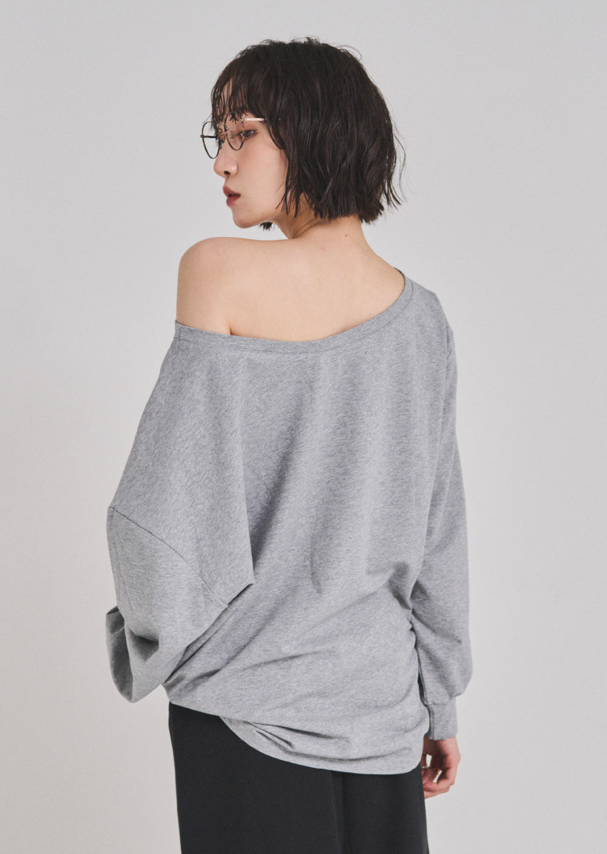 カットオフショルトップス