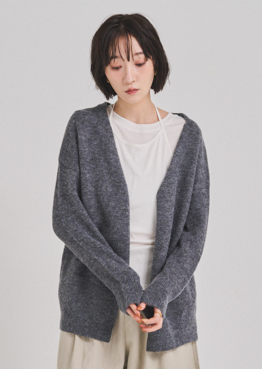 ホルターネックトップス