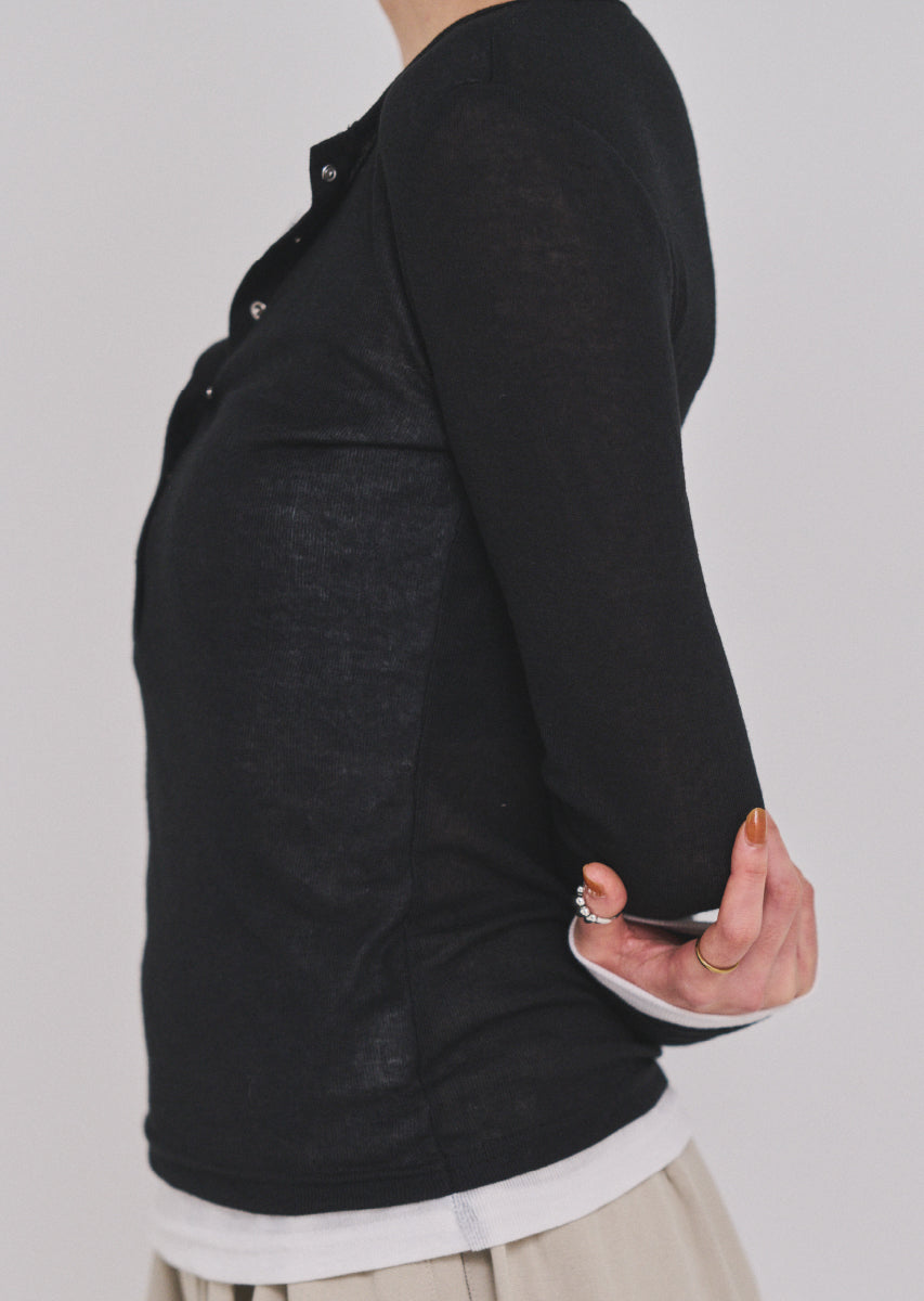 ダブルカラーヘンリーネックトップス