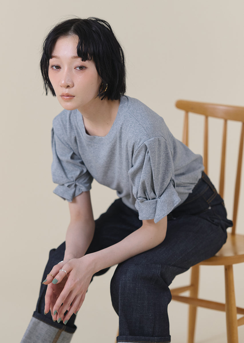 ツイストスリーブトップス