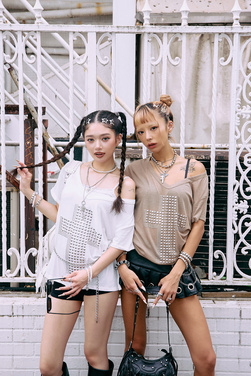 【Hina × Yuna】スタッズクロスT