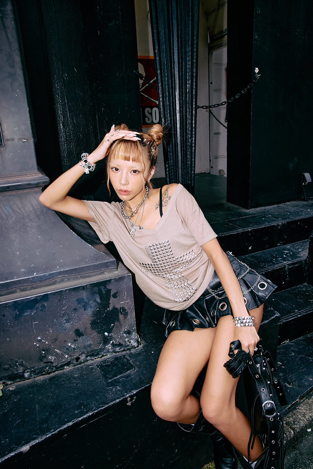 【Hina × Yuna】スタッズクロスT