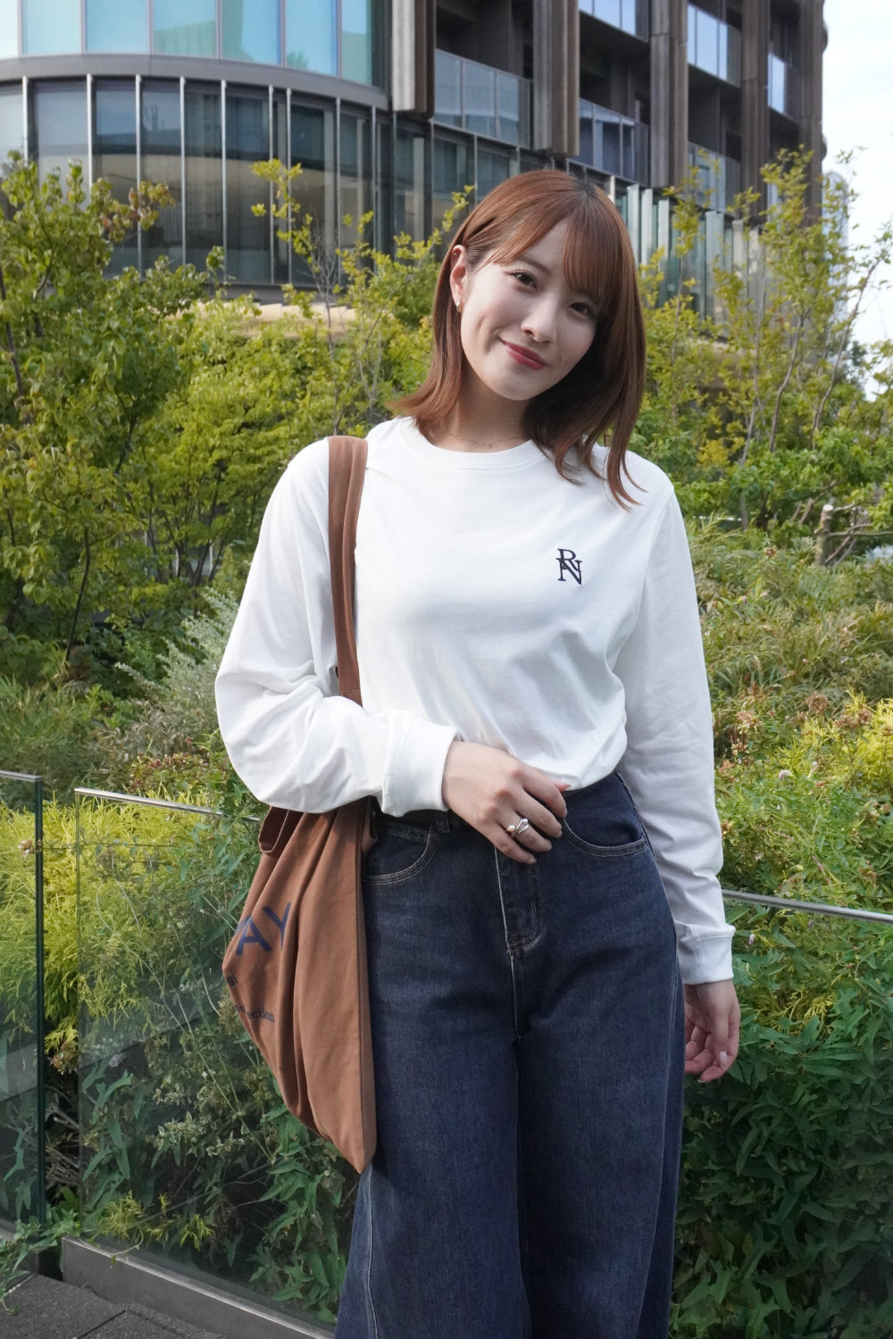 ボックスロゴバックデザインロンTee