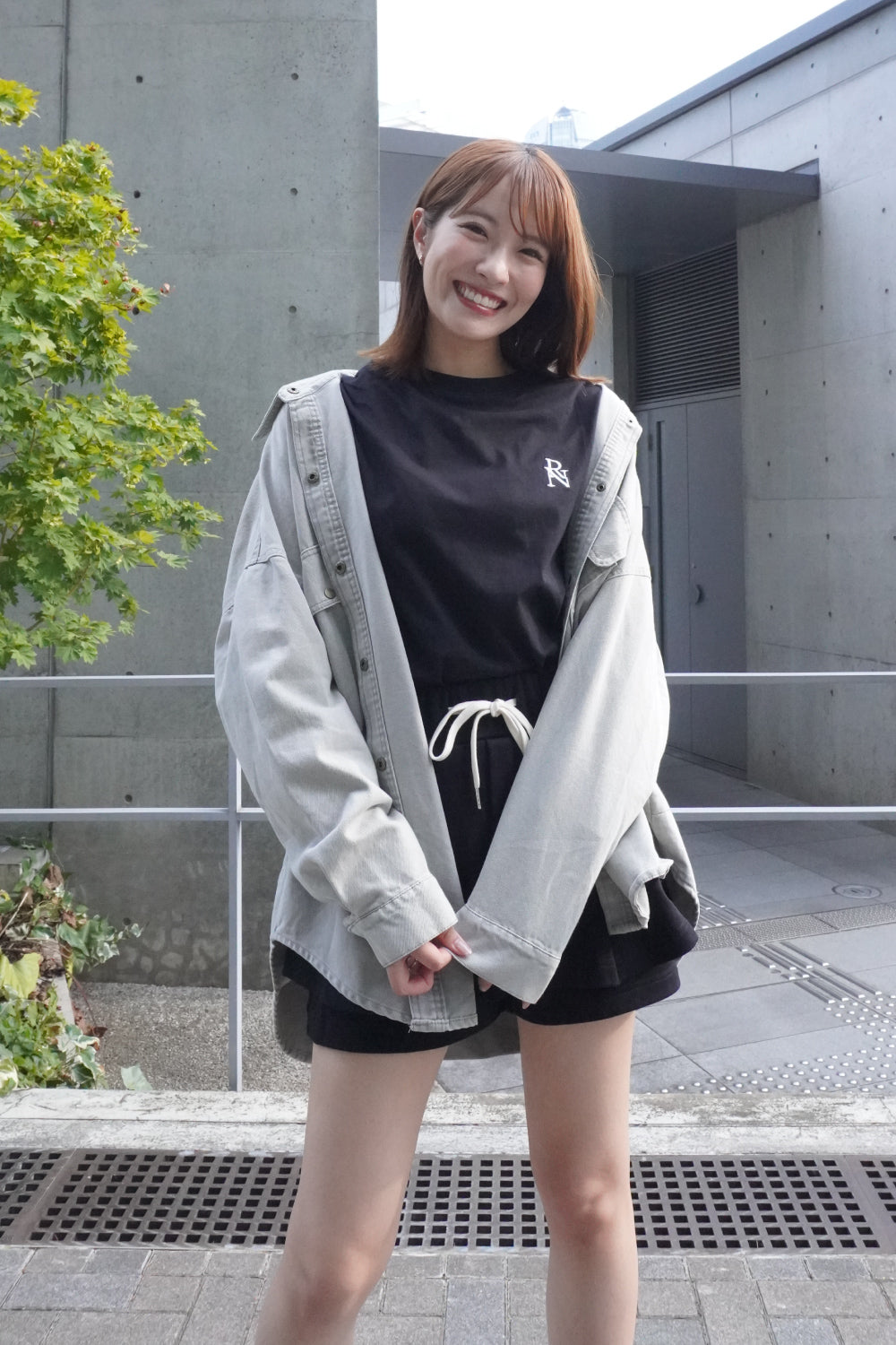 ボックスロゴバックデザインロンTee