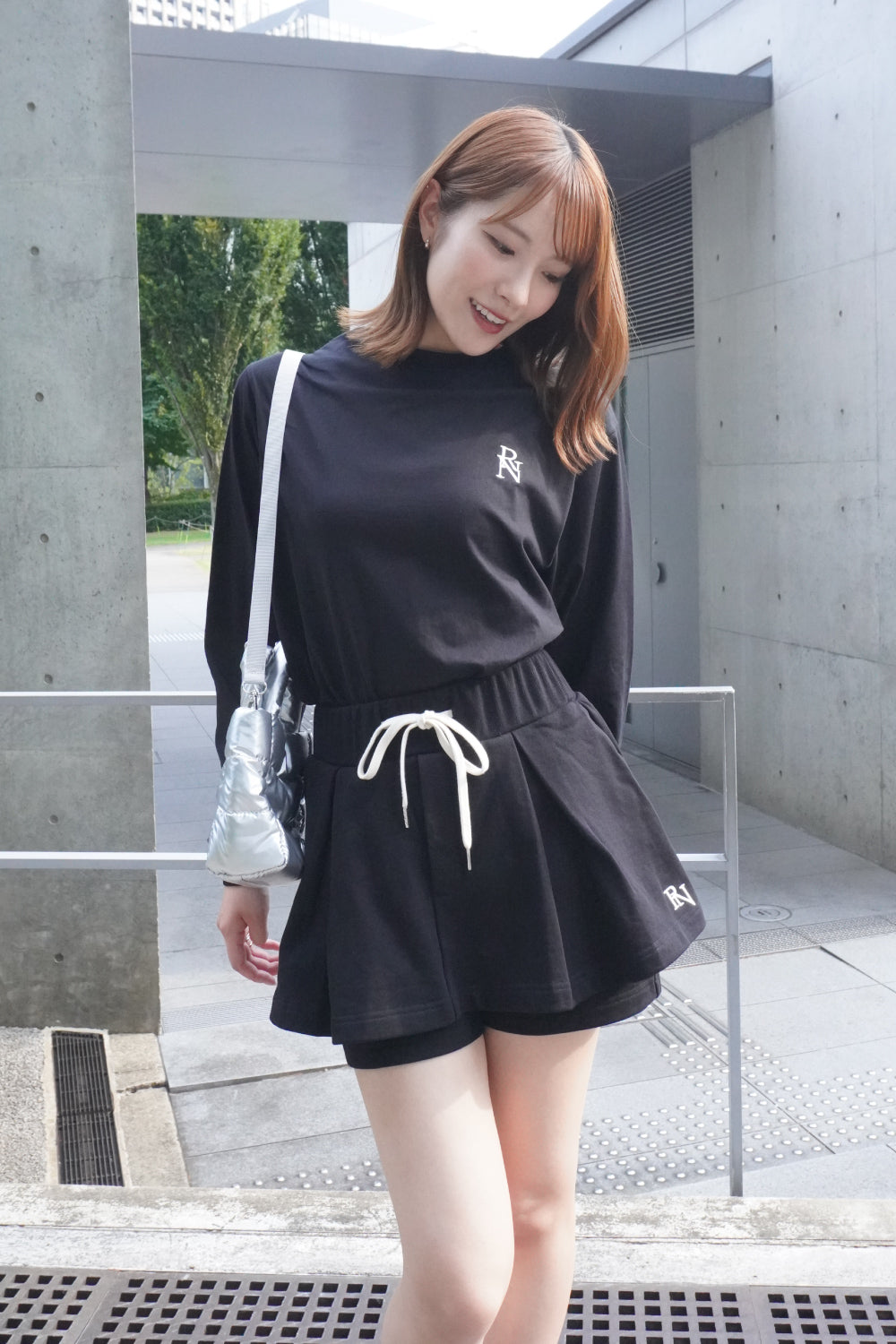 ボックスロゴバックデザインロンTee
