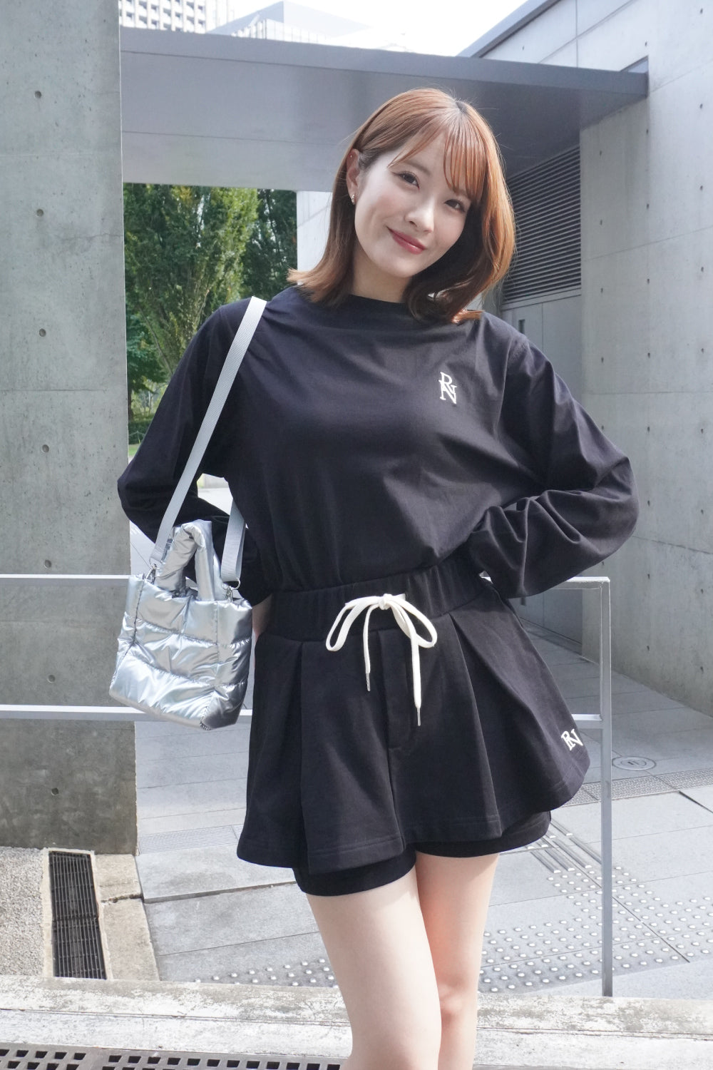 ボックスロゴバックデザインロンTee