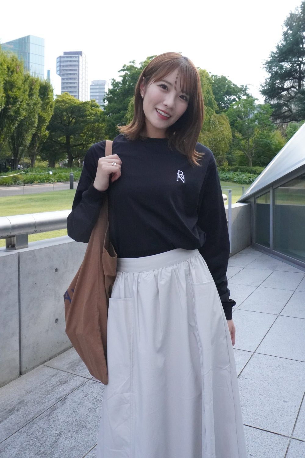 ボックスロゴバックデザインロンTee