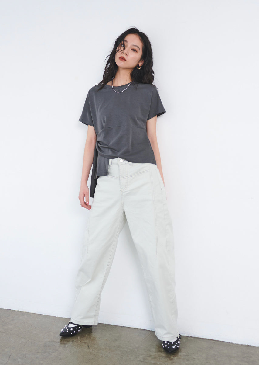 ツイストデザインTシャツ