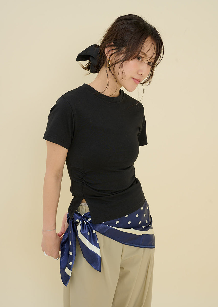 スリットTシャツ