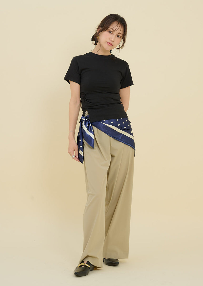 スリットTシャツ