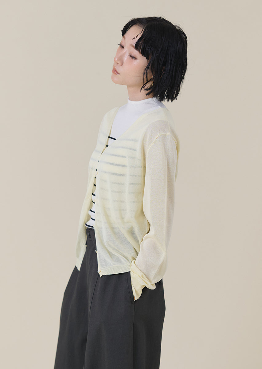 シアーVネックカーディガン