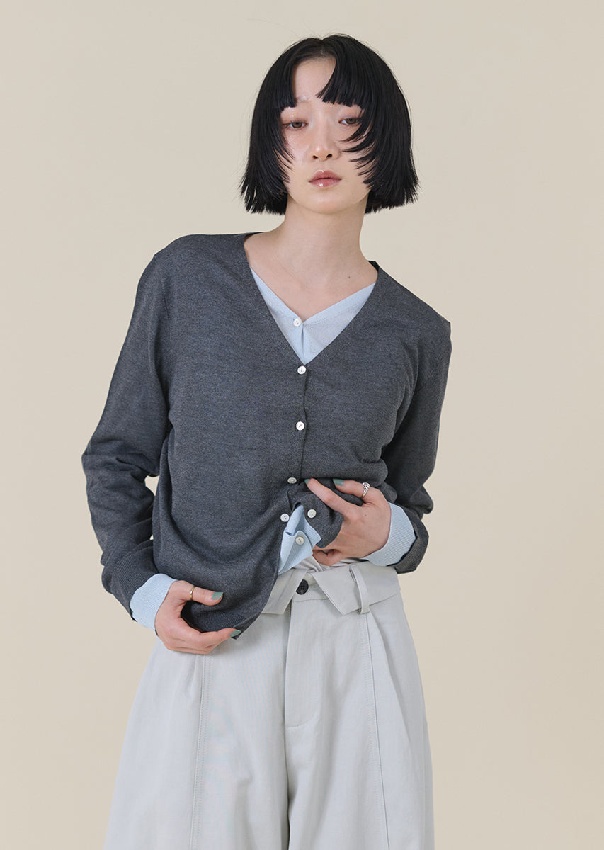 シアーVネックカーディガン